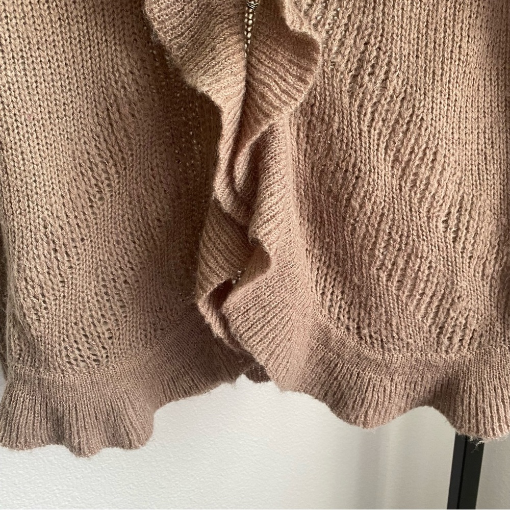 Romeo + Juliet‎ Couture Beige Open Front Ruffle Cardigan Sweater Loose Knit - Picture 5 of 7